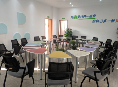 三維聯(lián)動 打造輔導員素質(zhì)提升“夢工廠”